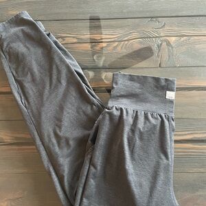 Vuori Women's Gray Track Pants